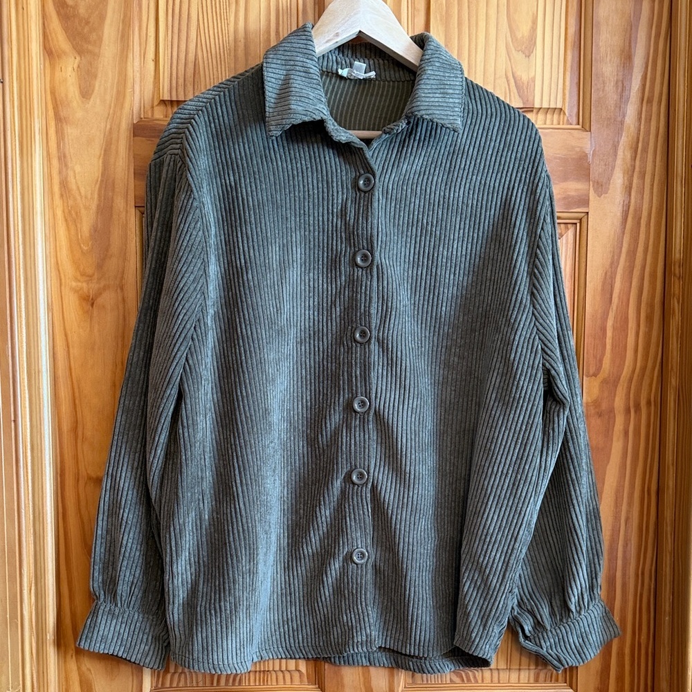 BiBi Women’s Corduroy Button-Down Shirt in Olive